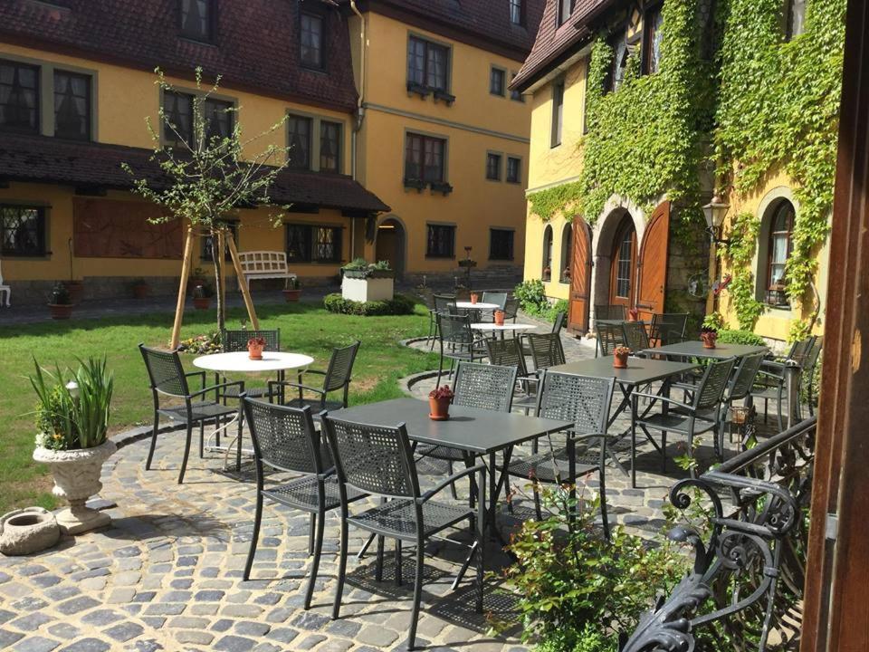 Hotel Leicht Biebelried Extérieur photo