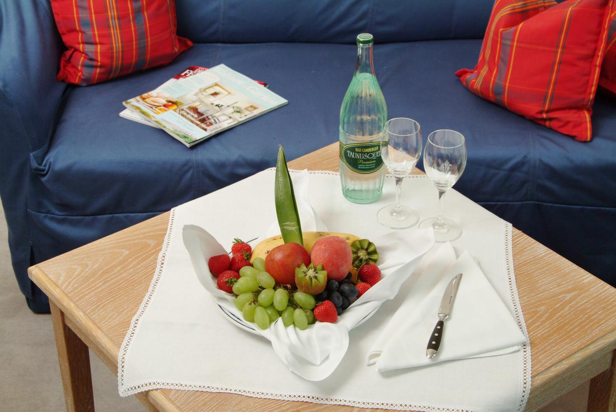 Hotel Leicht Biebelried Extérieur photo