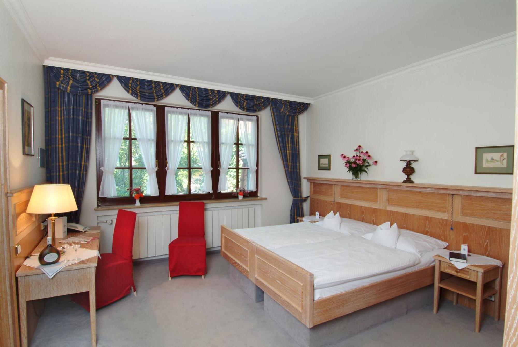 Hotel Leicht Biebelried Extérieur photo