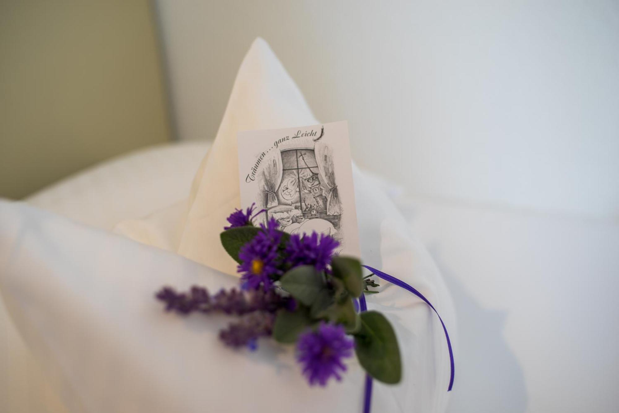 Hotel Leicht Biebelried Extérieur photo
